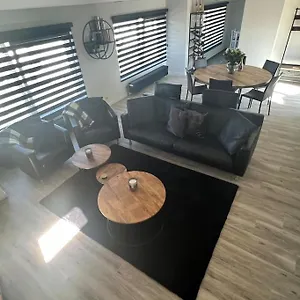 A La Vida Apartment